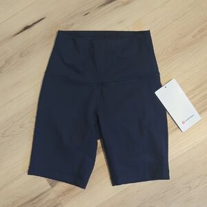 NWT Lululemon Wunder Train HR Short, 8", Navy, Size 4